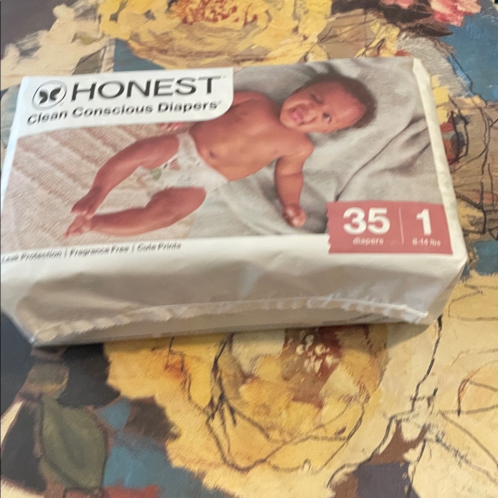 1 Package of 35 Diapers